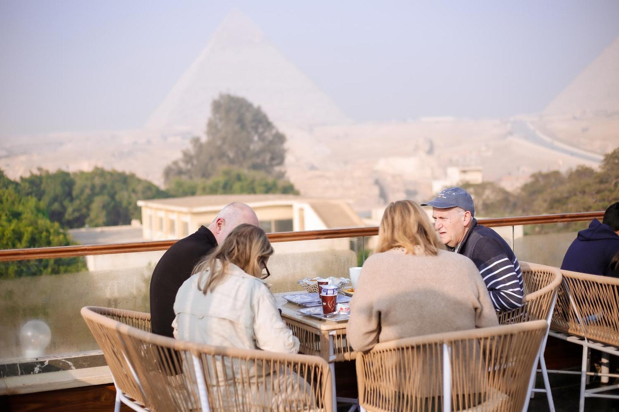 Tree Lounge Pyramids View Inn , Sphinx Giza Kafret el-Gabal 외부 사진